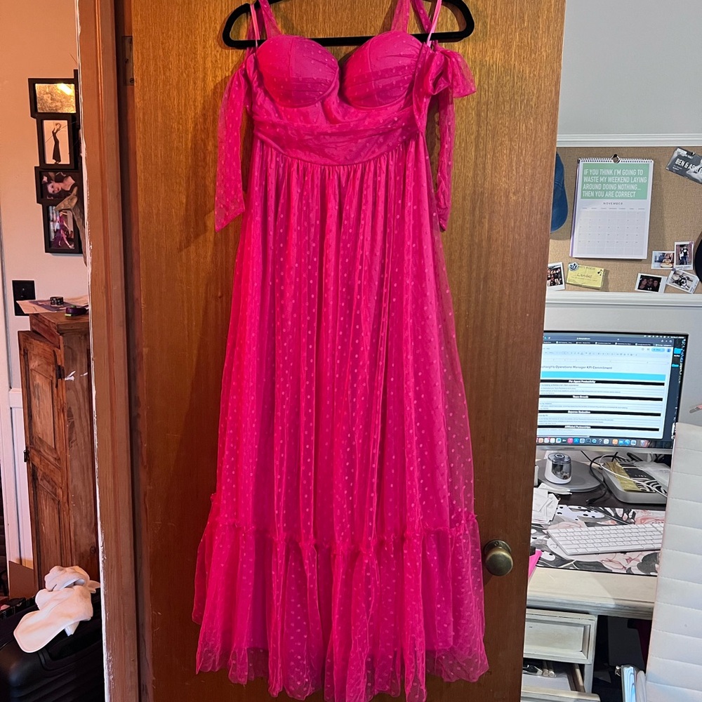 Hot pink Tulle Dress / Size small